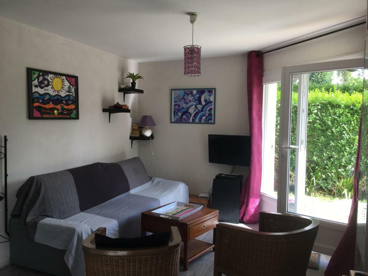 Appartement Proche Mer Avec Jardin Ensoleille Houlgate Exterior foto